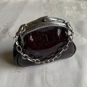 Elegant Burgundy Croc-Embossed Bag with Silver Chain